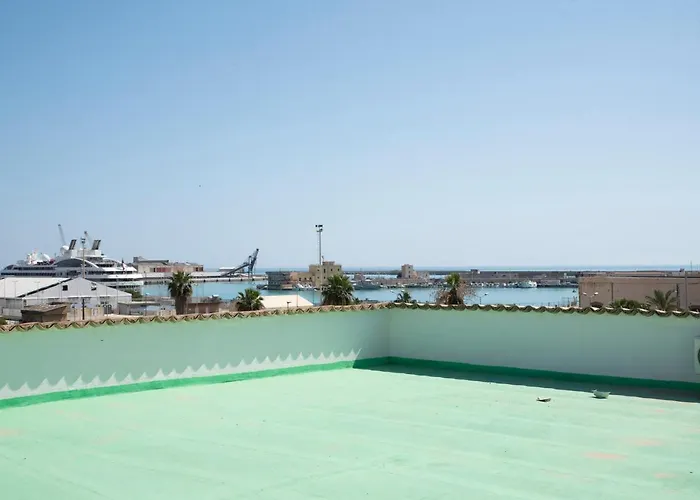 Carlo Five Couette-café 4*