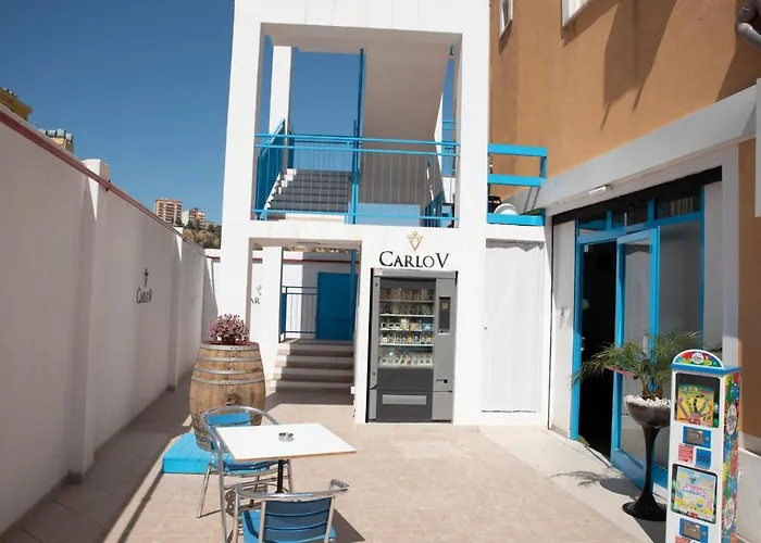 Carlo Five Couette-café 4*